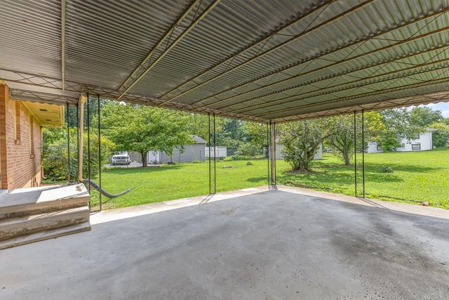 1409 Nashville Hwy, Columbia, TN 38401