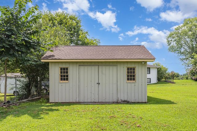 1409 Nashville Hwy, Columbia, TN 38401