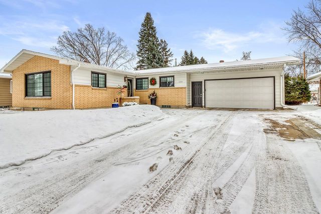 1125 23rd Avenue S, Moorhead, MN 56560
