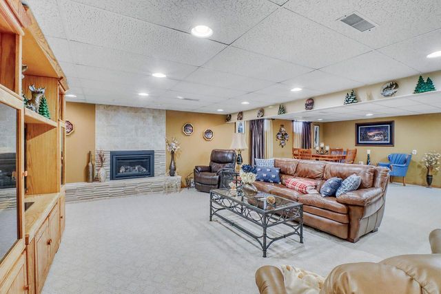 1125 23rd Avenue S, Moorhead, MN 56560