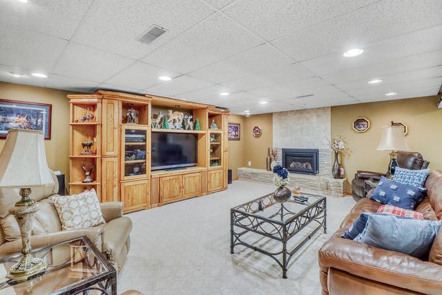 1125 23rd Avenue S, Moorhead, MN 56560