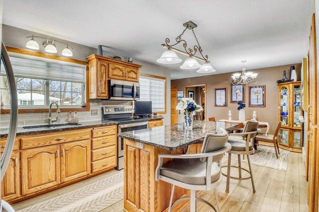 1125 23rd Avenue S, Moorhead, MN 56560