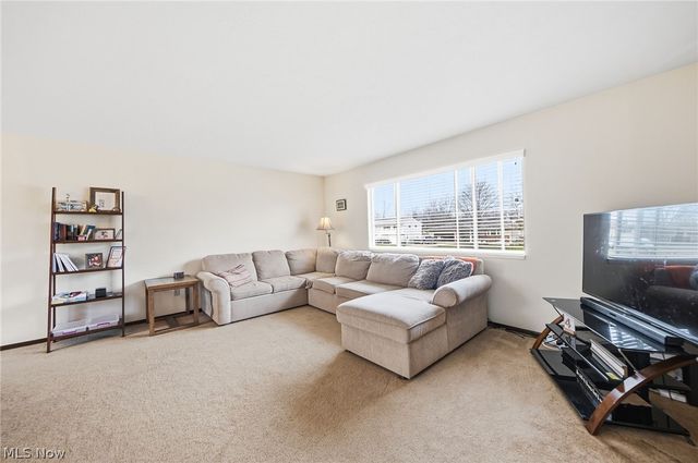 3992 Hilltop Drive, Brunswick, OH 44212