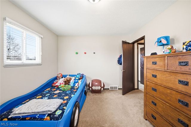 3992 Hilltop Drive, Brunswick, OH 44212