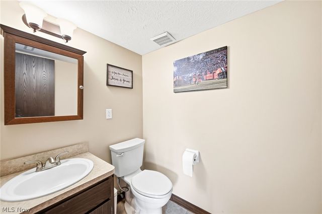 3992 Hilltop Drive, Brunswick, OH 44212