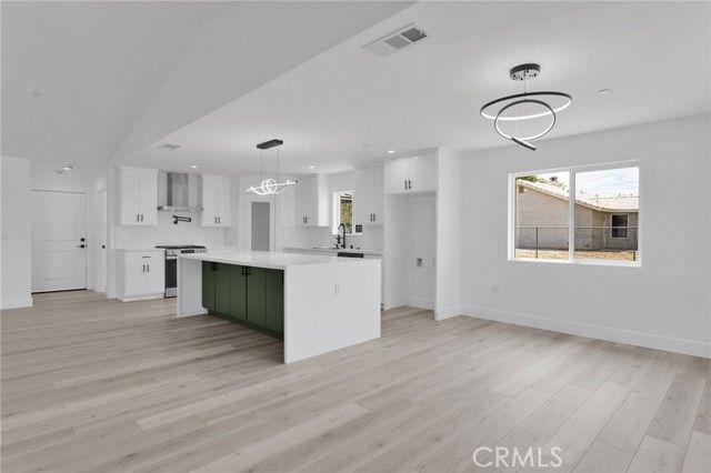 16212 Mesquite St, Hesperia, CA 92345