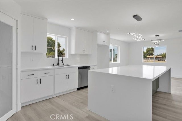 16212 Mesquite St, Hesperia, CA 92345