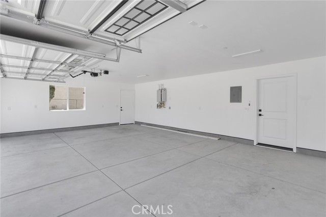 16212 Mesquite St, Hesperia, CA 92345