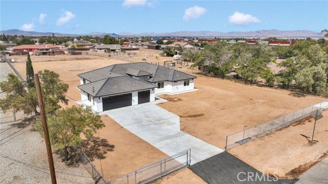 16212 Mesquite St, Hesperia, CA 92345