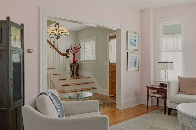 14 Mann Avenue, Newport, RI 02840