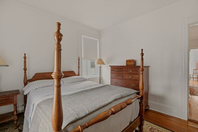 14 Mann Avenue, Newport, RI 02840