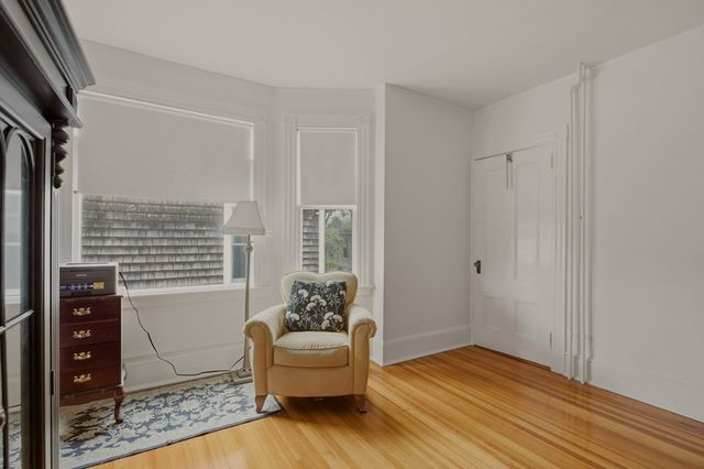 14 Mann Avenue, Newport, RI 02840
