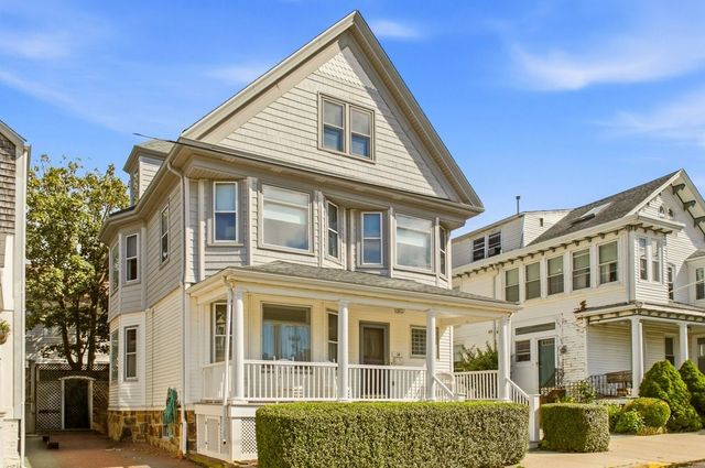 14 Mann Avenue, Newport, RI 02840