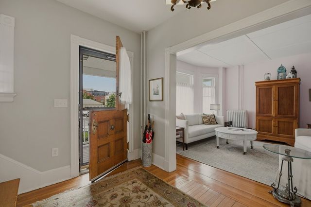 14 Mann Avenue, Newport, RI 02840