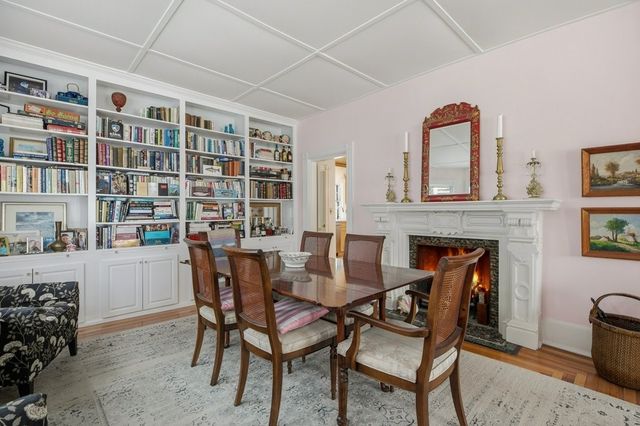 14 Mann Avenue, Newport, RI 02840
