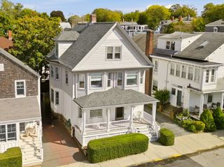 14 Mann Avenue, Newport, RI 02840