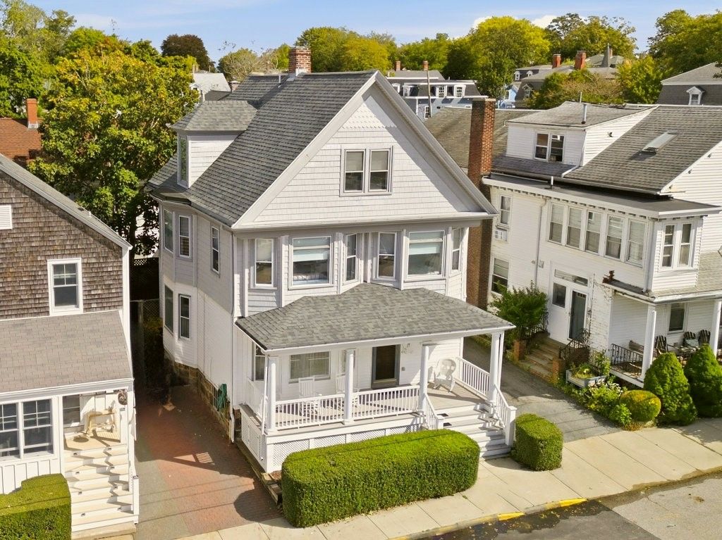 14 Mann Avenue, Newport, RI 02840