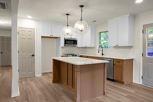 2052 Vestry Drive, Charleston, SC 29414