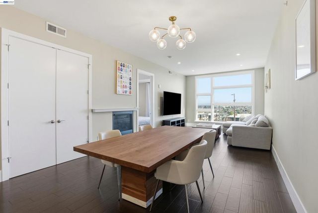 600 El Camino Real 302, Belmont, CA 94002