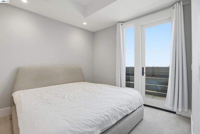 600 El Camino Real 302, Belmont, CA 94002