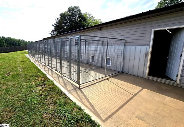 261 N Mcalister Road, Liberty, SC 29657
