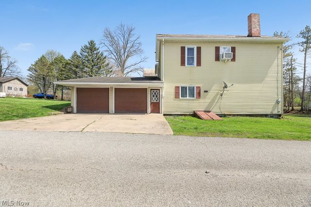 237 W Chestnut Street, Lisbon, OH 44432