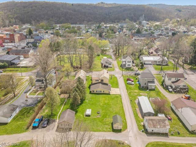 237 W Chestnut Street, Lisbon, OH 44432