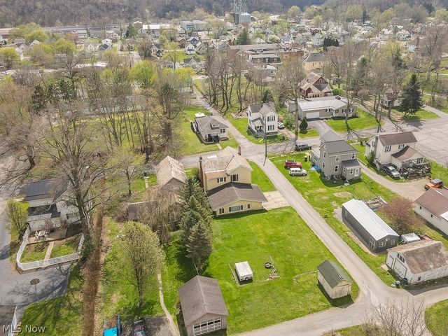 237 W Chestnut Street, Lisbon, OH 44432