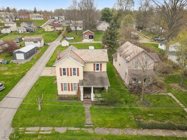 237 W Chestnut Street, Lisbon, OH 44432