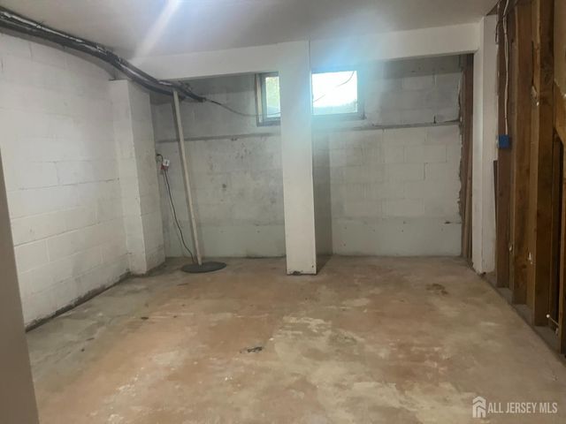 109 MICHAELS Court, Woodbridge Proper, NJ 07095