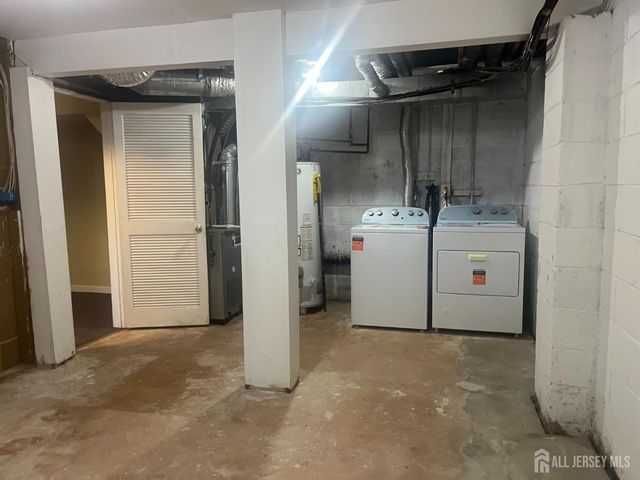 109 MICHAELS Court, Woodbridge Proper, NJ 07095