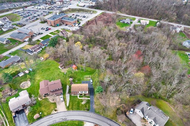 0 Hunters Woods Ln, North Huntingdon, PA 15642