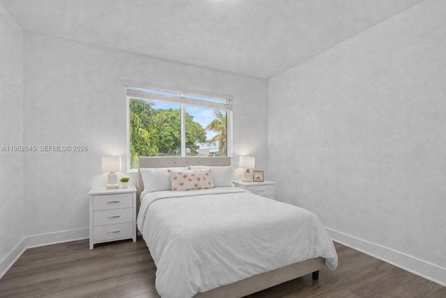 2900 SW 4th St, Miami, FL 33135