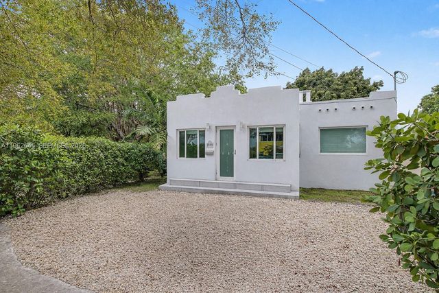 2900 SW 4th St, Miami, FL 33135