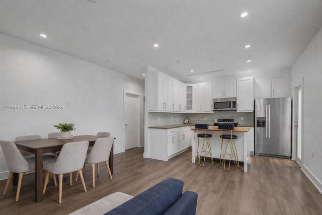 2900 SW 4th St, Miami, FL 33135