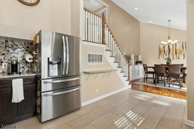 57 CLEVELAND AVENUE, Woodbridge Twp., NJ 07067