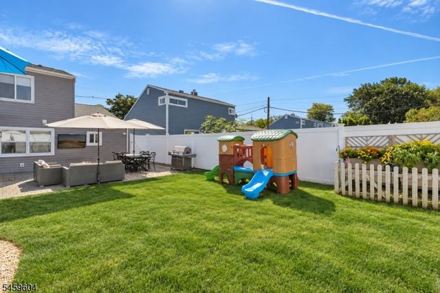 57 CLEVELAND AVENUE, Woodbridge Twp., NJ 07067