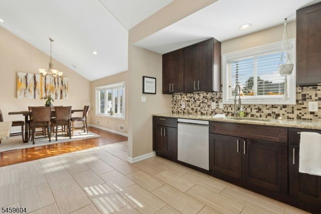 57 CLEVELAND AVENUE, Woodbridge Twp., NJ 07067