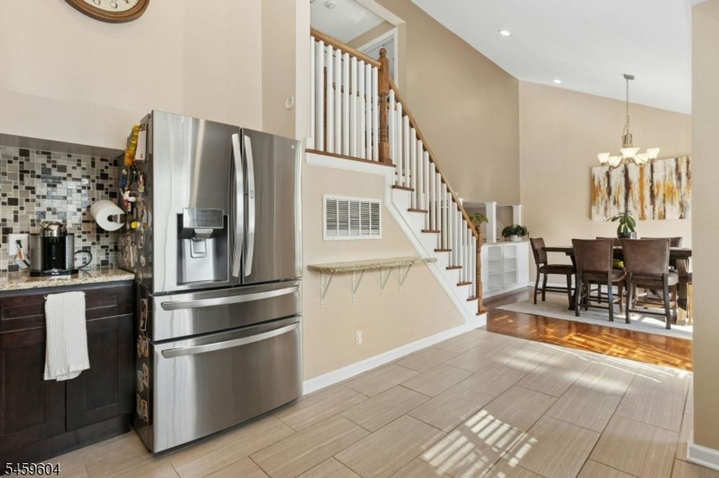 57 CLEVELAND AVENUE, Woodbridge Twp., NJ 07067 — photo 3
