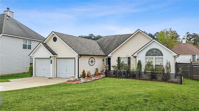 2021 Registry Drive, Hampton, GA 30228