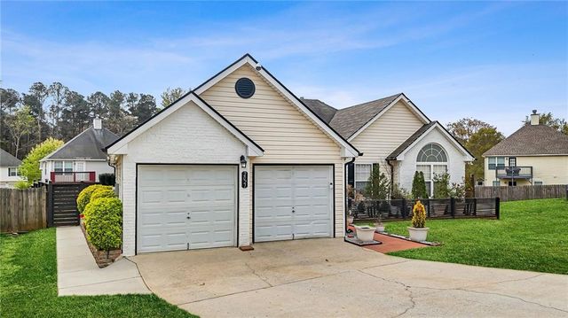 2021 Registry Drive, Hampton, GA 30228