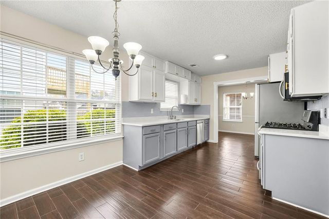 2021 Registry Drive, Hampton, GA 30228