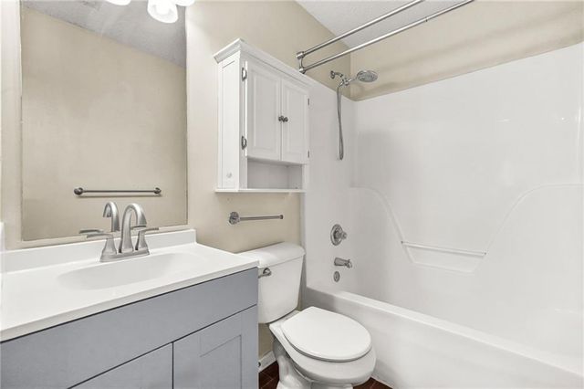 2021 Registry Drive, Hampton, GA 30228