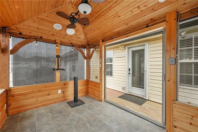 2021 Registry Drive, Hampton, GA 30228