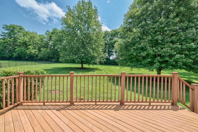 806 Steeplechase Dr, Brentwood, TN 37027