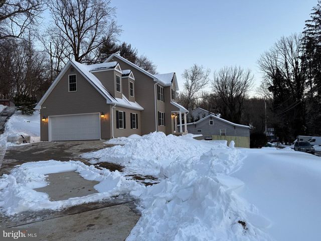 1001 PLAYWICKI ST, Langhorne, PA 19047