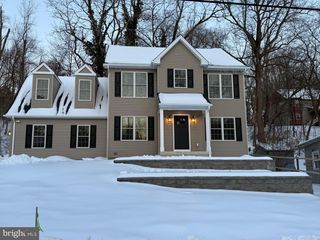 1001 PLAYWICKI ST, Langhorne, PA 19047