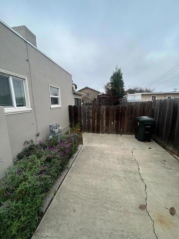 612 Central Avenue, Salinas, CA 93901