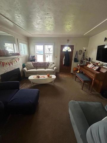 612 Central Avenue, Salinas, CA 93901