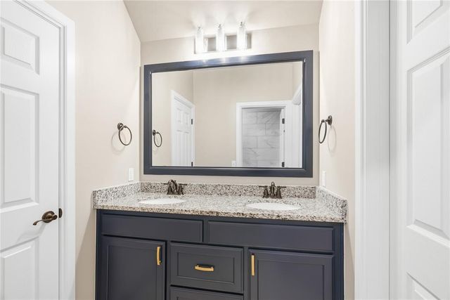 300 Bray Lane, Yukon, OK 73099